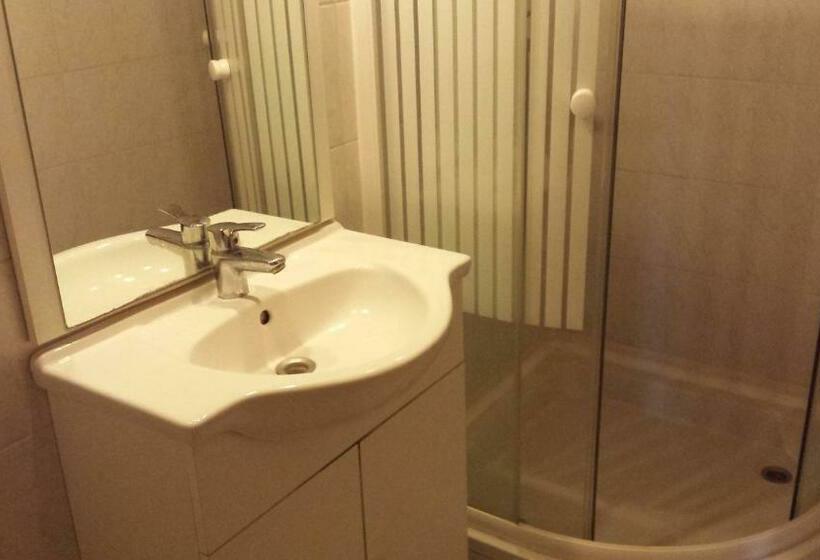 Pokój Standard, Kocsis Panzió és étterem