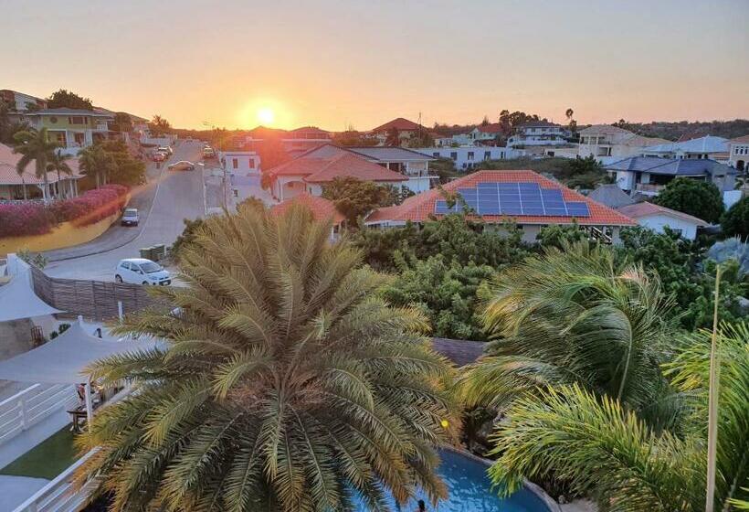 ویلای یک اتاق خوابه با استخر شنا, Penthouse Jan Thiel Curacao