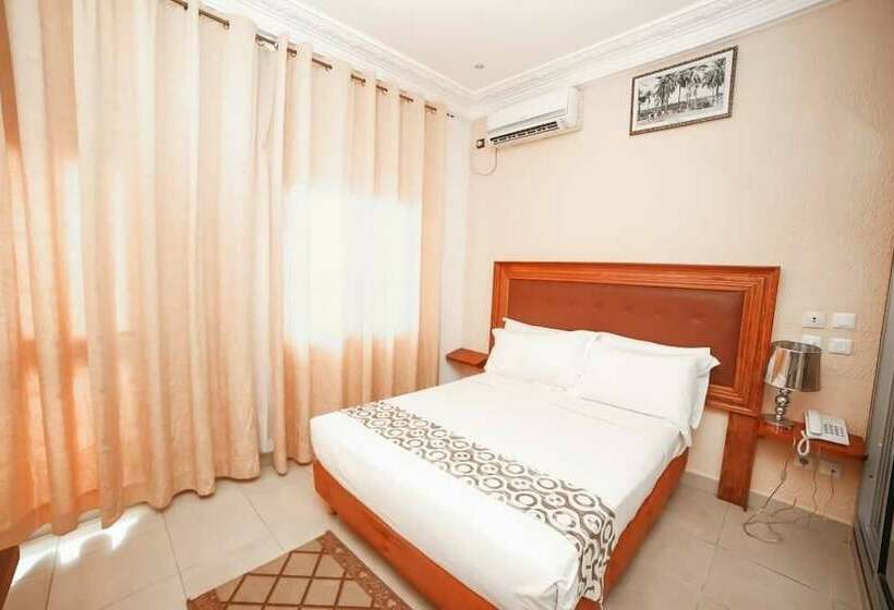 اتاق استاندارد با چشمانداز دریا, Fini Hotel Bobende