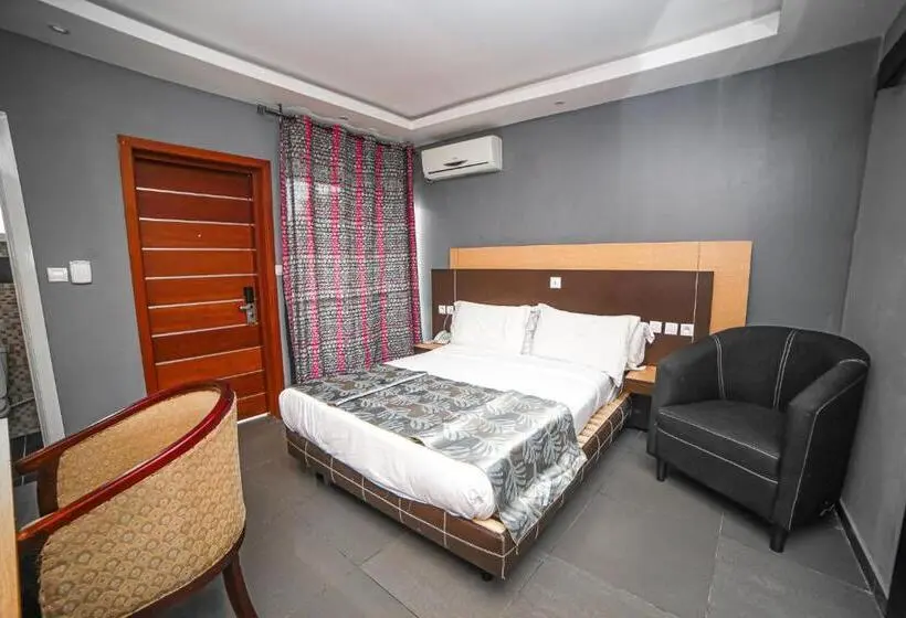 اتاق سوپریور, Fini Hotel Bobende