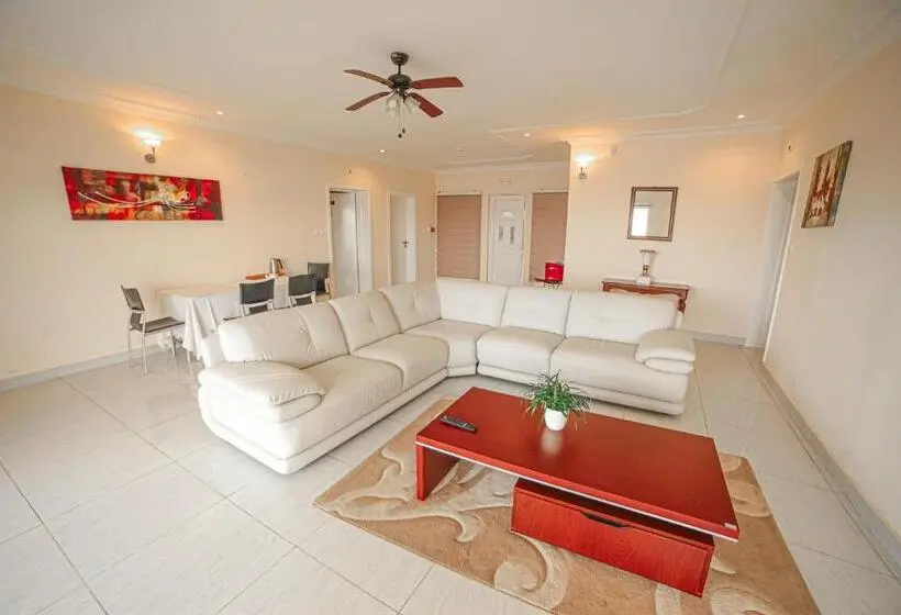 1 Bedroom Apartment Sea View