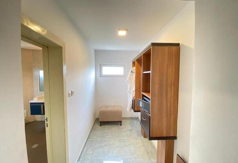 آپارتمان 1 خوابه با چشمانداز دریا, Fini Hotel Bobende