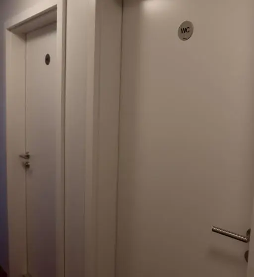 اتاق استاندارد چهارنفره با سرویس بهداشتی مشترک, Hofn Hostel