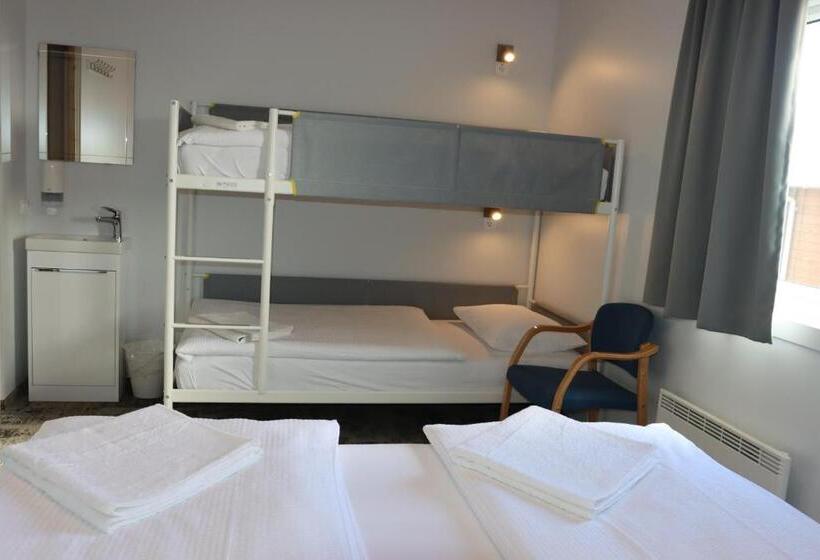 اتاق چهار تخته با دستشویی مشترک, Hofn Hostel
