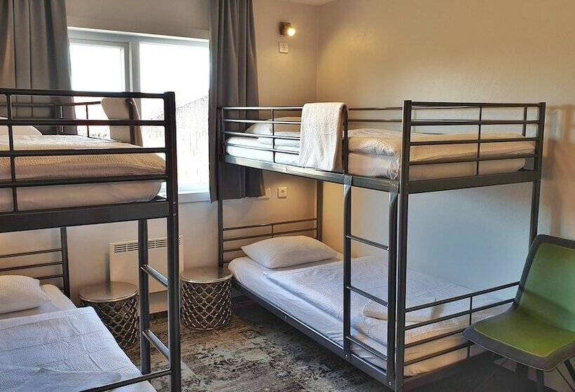اتاق استاندارد چهار تخته, Hofn Hostel