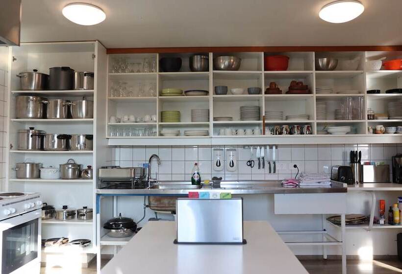 اتاق استاندارد یک نفره, Hofn Hostel