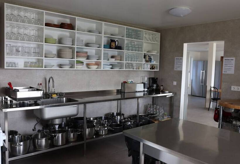 اتاق استاندارد یک نفره, Hofn Hostel