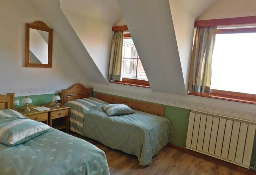 标准间, Berki Vendéglő és