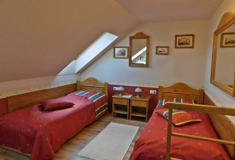 标准间, Berki Vendéglő és