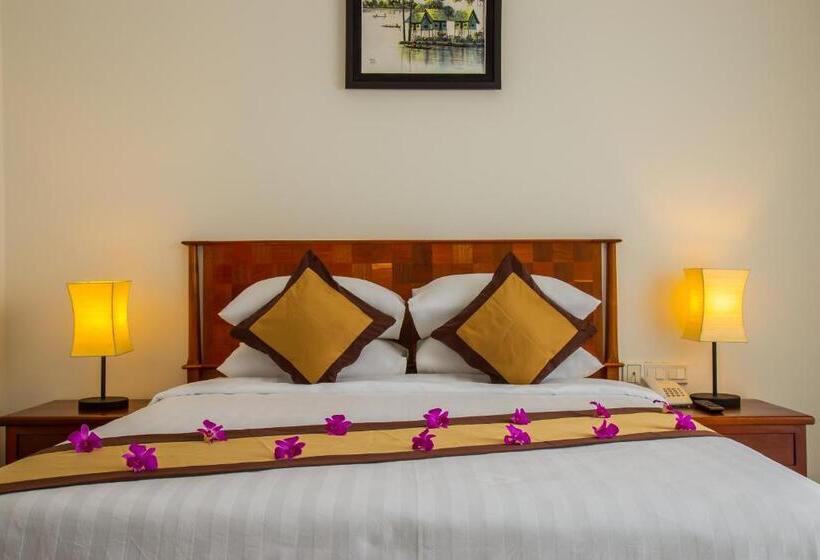 Номер Стандарт, Glorious