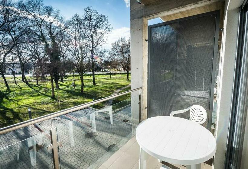 Номер Стандарт, Harkányi Psoriasis Centrum