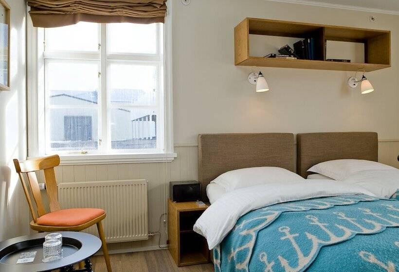 اتاق سوپریور, Egilsen