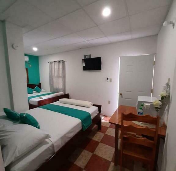 חדר דלוקס, Saint Charles Inn, Belize Central America