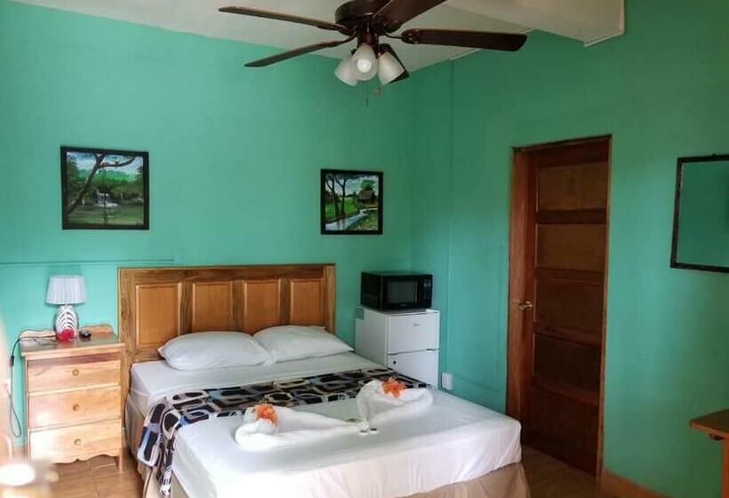 חדר אקונומי יחיד, Saint Charles Inn, Belize Central America