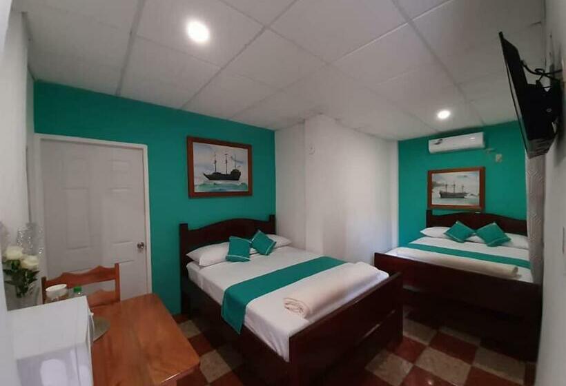 חדר אקונומי, Saint Charles Inn, Belize Central America