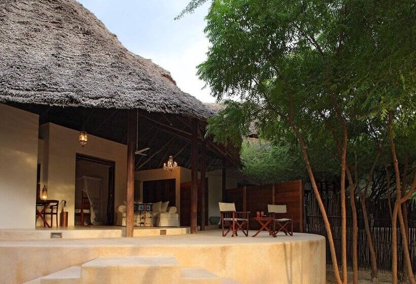 سوییت با چشمانداز دریا, The Red Pepper House