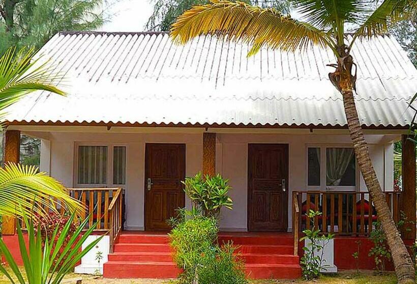 بانگلوی استاندارد با چشمانداز دریا, Village Vacances Awale Plage