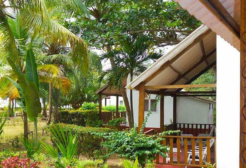 بانگلوی استاندارد با چشمانداز دریا, Village Vacances Awale Plage