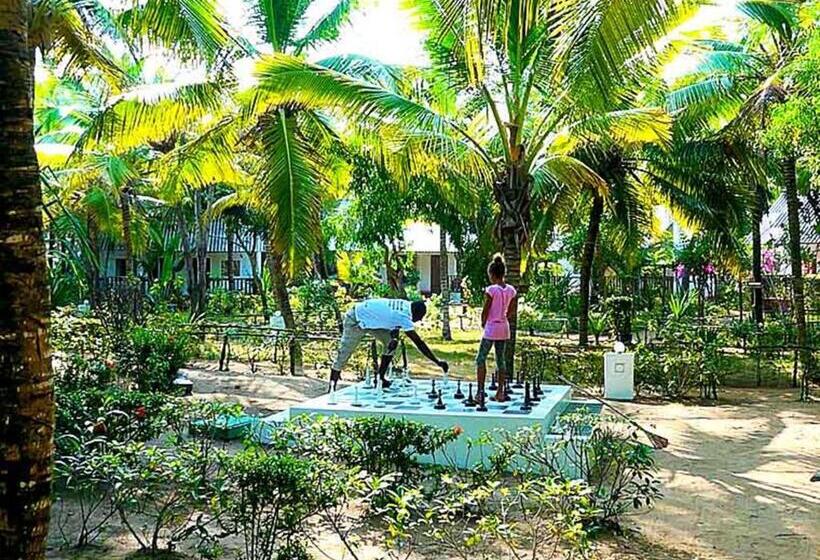 اتاق خانوادگی با چشمانداز باغ, Village Vacances Awale Plage