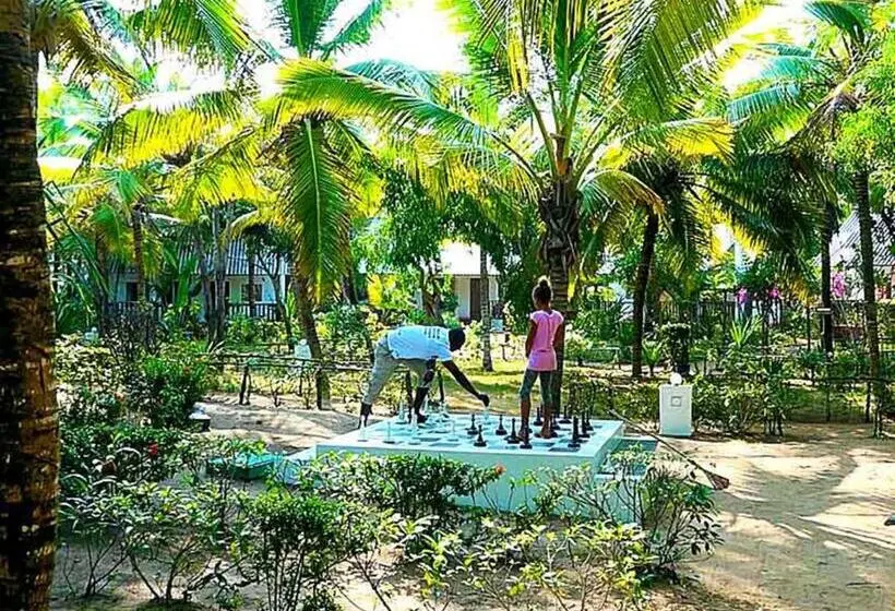 اتاق خانوادگی با چشم‌انداز باغ, Village Vacances Awale Plage