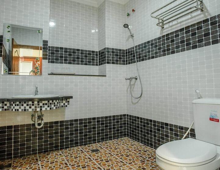 Номер Deluxe, Vy Chhe