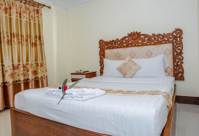 Номер Deluxe, Vy Chhe