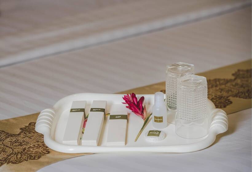 Family Suite, Vy Chhe