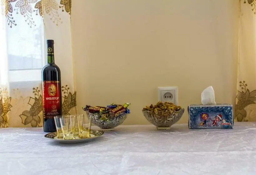اتاق لوکس, Lusya B&b