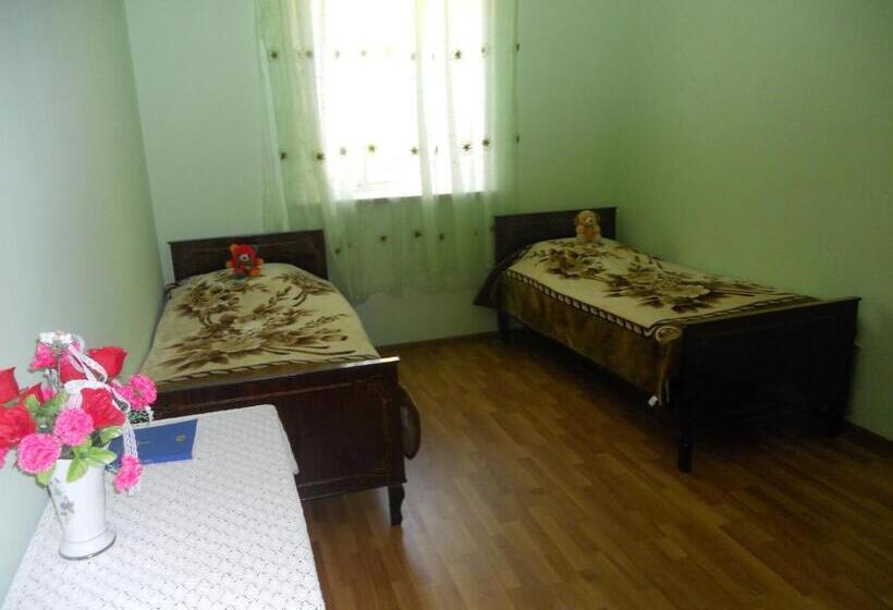 اتاق لوکس, Lusya B&b