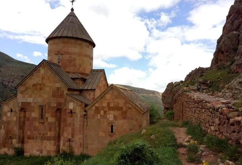 اتاق لوکس یک تخته, Lusya B&b