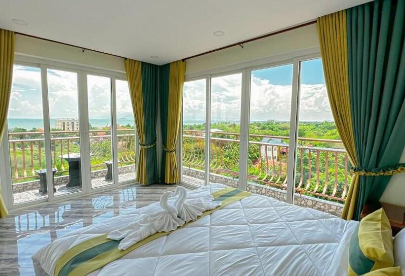 غرفة ديلوكس مطلّة علي البحر مزوَّدة بشُرفة, Summer Resort