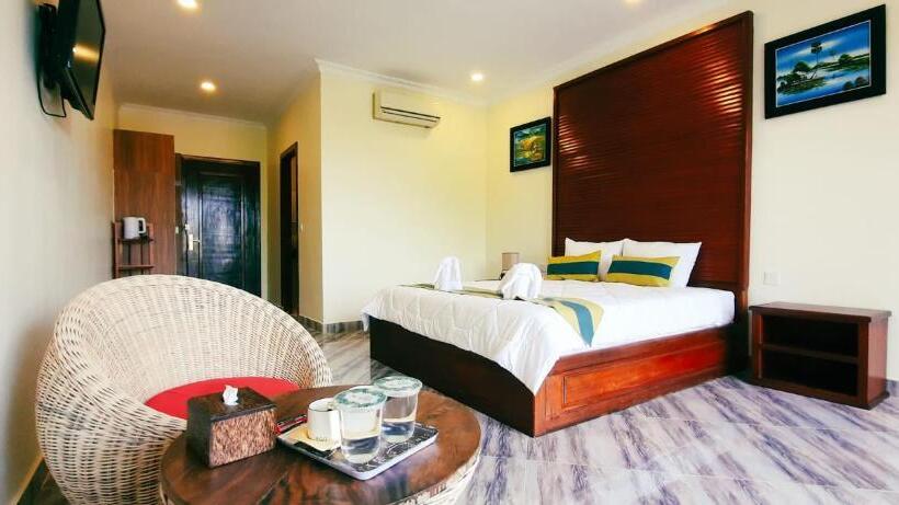 غرفة قياسية مزوَّدة بشُرفة, Summer Resort