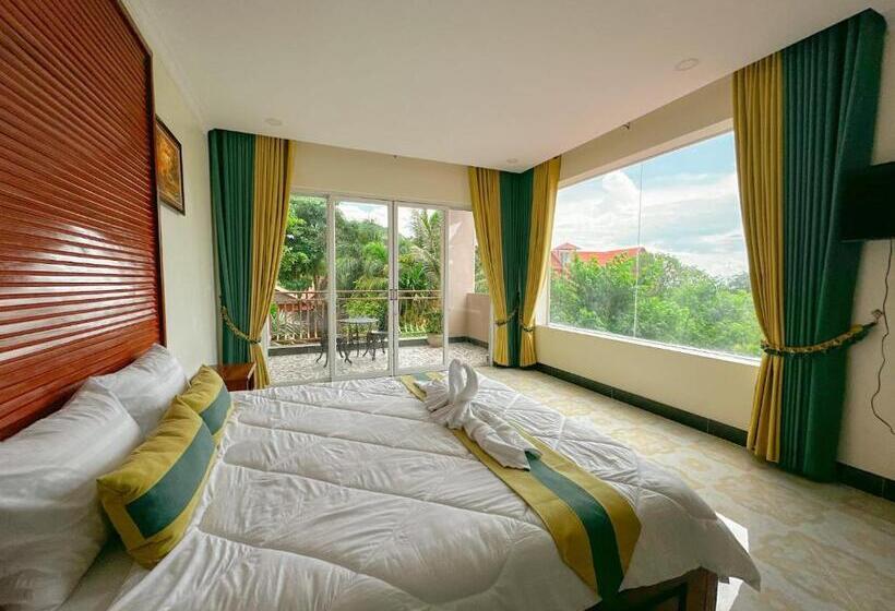 غرفة قياسية مزوَّدة بشُرفة, Summer Resort