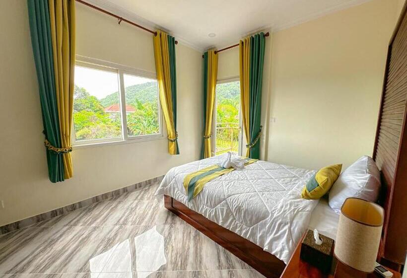 غرفة إقتصادية, Summer Resort