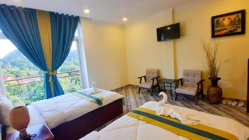 غرفة قياسية مزوَّدة بتراس, Summer Resort