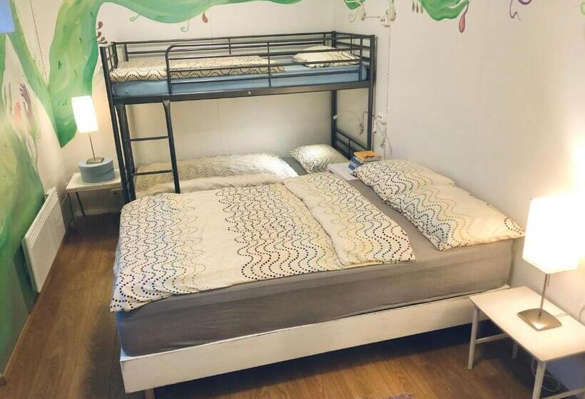 اتاق استاندارد چهار تخته, The Freezer Hostel & Culture Center