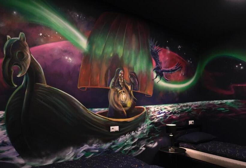 اتاق استاندارد سه نفره, The Freezer Hostel & Culture Center