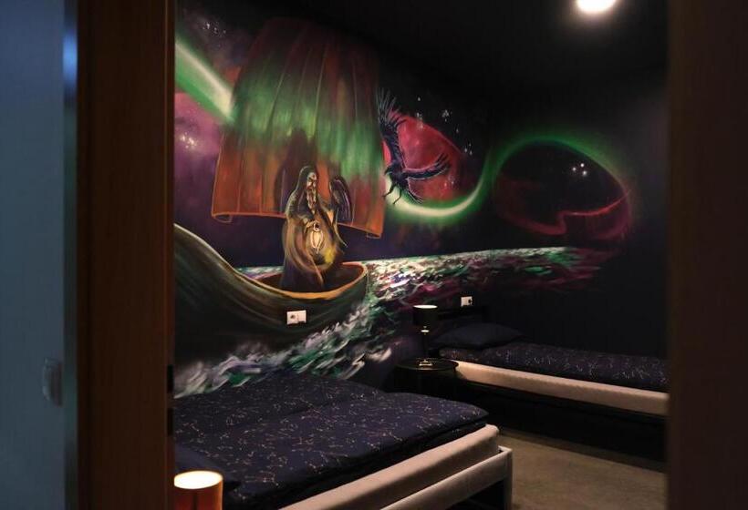 اتاق استاندارد سه نفره, The Freezer Hostel & Culture Center