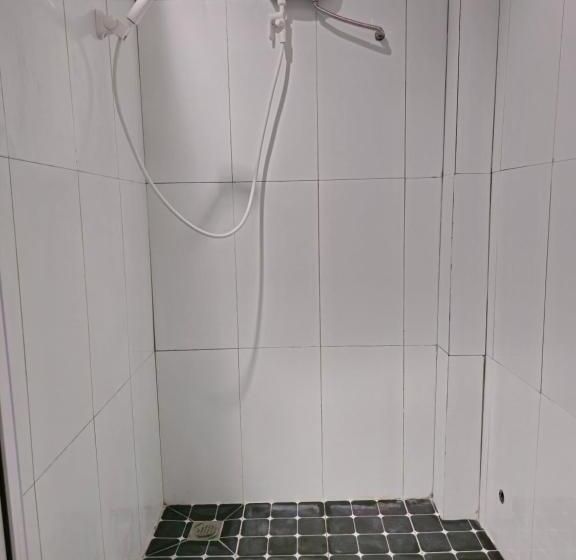 מיטה בחדר משותף, 乔治市世纪酒店 The Century Boutique Hotel George Town