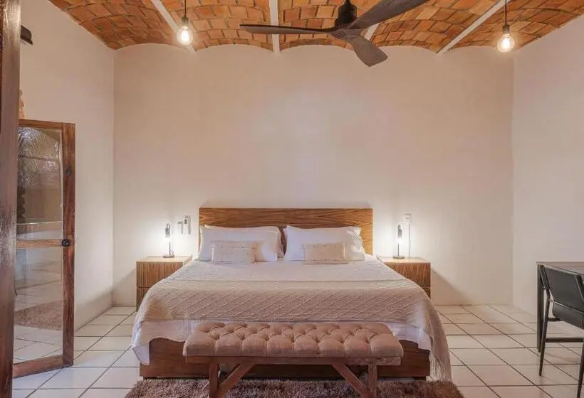 سوئیت جونیور با تراس, El Refugio De Sayulita   Health And Wellness House