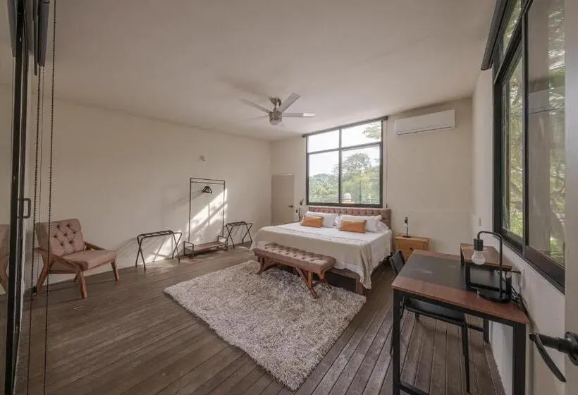 اتاق لوکس با تخت بزرگ, El Refugio De Sayulita   Health And Wellness House