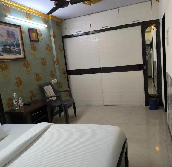 Номер Стандарт, K K Residency