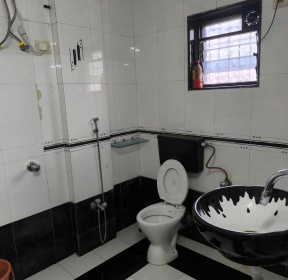 スタンダードルーム, K K Residency