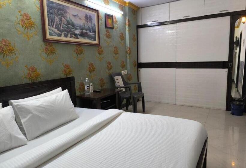 スタンダードルーム, K K Residency