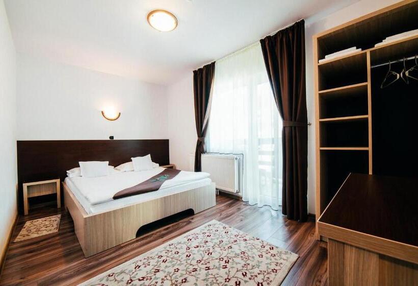 غرفة قياسية سرير كينج, Casa Bradul Voronet