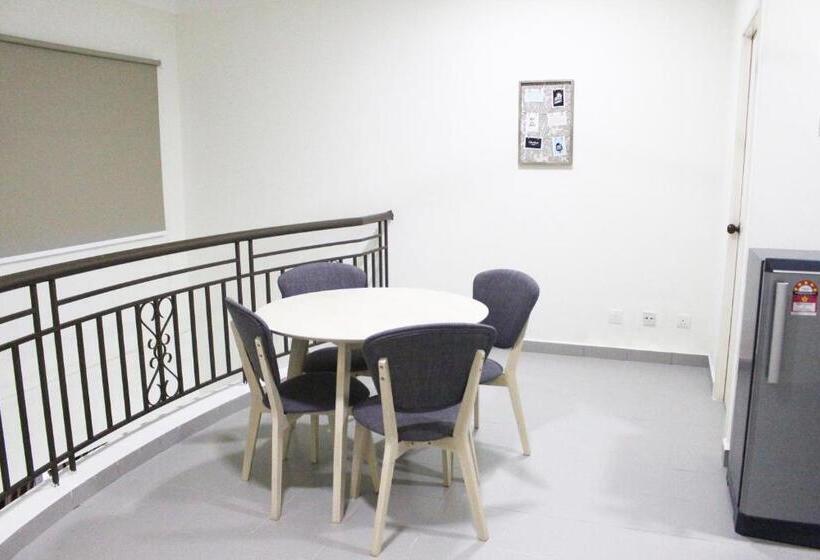 דירת פנטהאוז 2 חדרי שינה, Tiara Desaru Resort