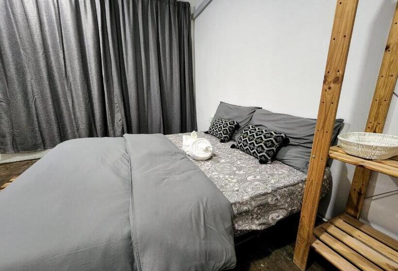 غرفة سوبيريور مطلة على المدينة, Upspot Kuching Waterfront Premium Hostel