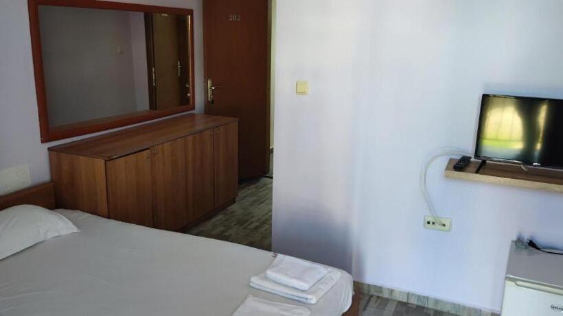 带阳台的标准单人间, 415