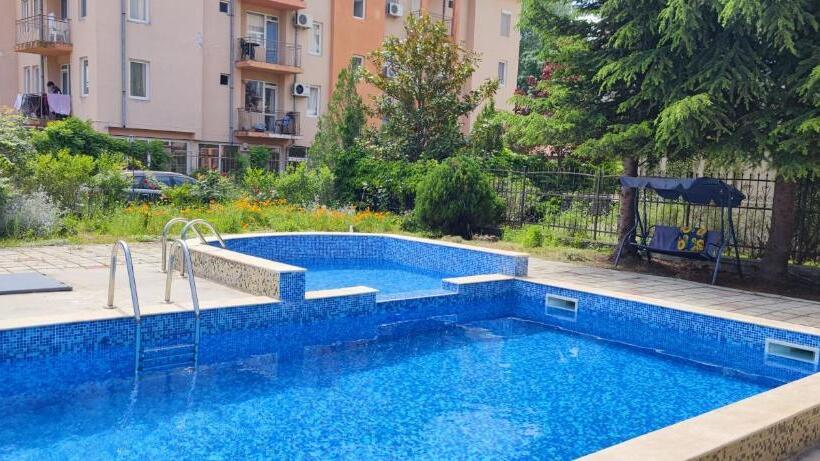 标准间带阳台, 415