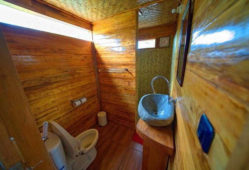 수피리어 룸 풀장 전망, Begadang